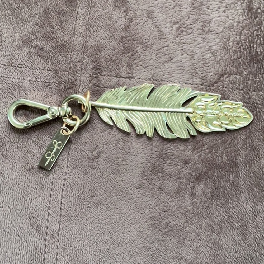 Jessica Simpson Gold Feather Key & Card Holder